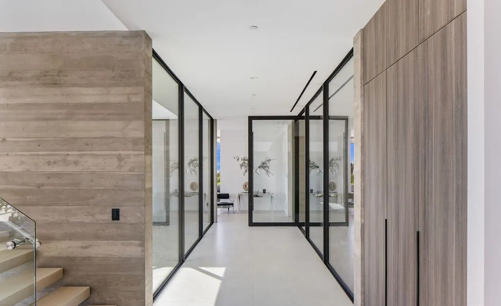 Breathtaking Architectural Icon at 5601 Kanan Dume Rd by Steven Kent Lists for 15 Million 10