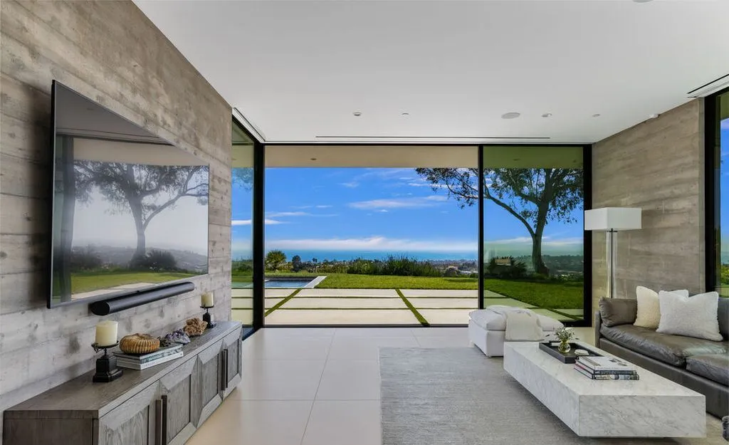 Breathtaking Architectural Icon at 5601 Kanan Dume Rd by Steven Kent Lists for 15 Million 12