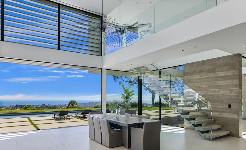 Breathtaking Architectural Icon at 5601 Kanan Dume Rd by Steven Kent Lists for 15 Million 14