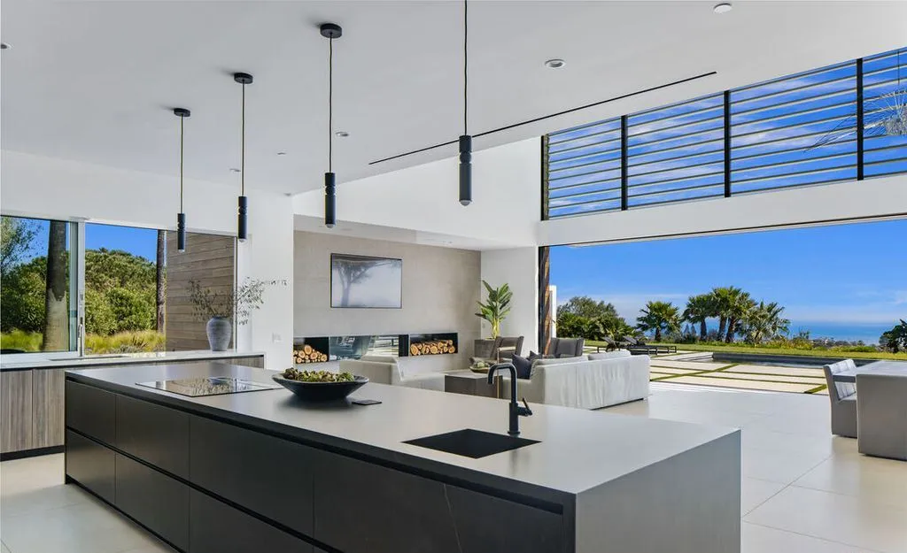 Breathtaking Architectural Icon at 5601 Kanan Dume Rd by Steven Kent Lists for 15 Million 17