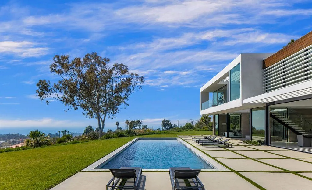 Breathtaking Architectural Icon at 5601 Kanan Dume Rd by Steven Kent Lists for 15 Million 22