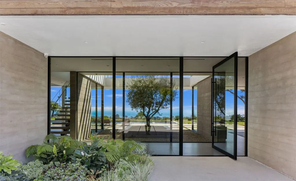 Breathtaking Architectural Icon at 5601 Kanan Dume Rd by Steven Kent Lists for 15 Million 9