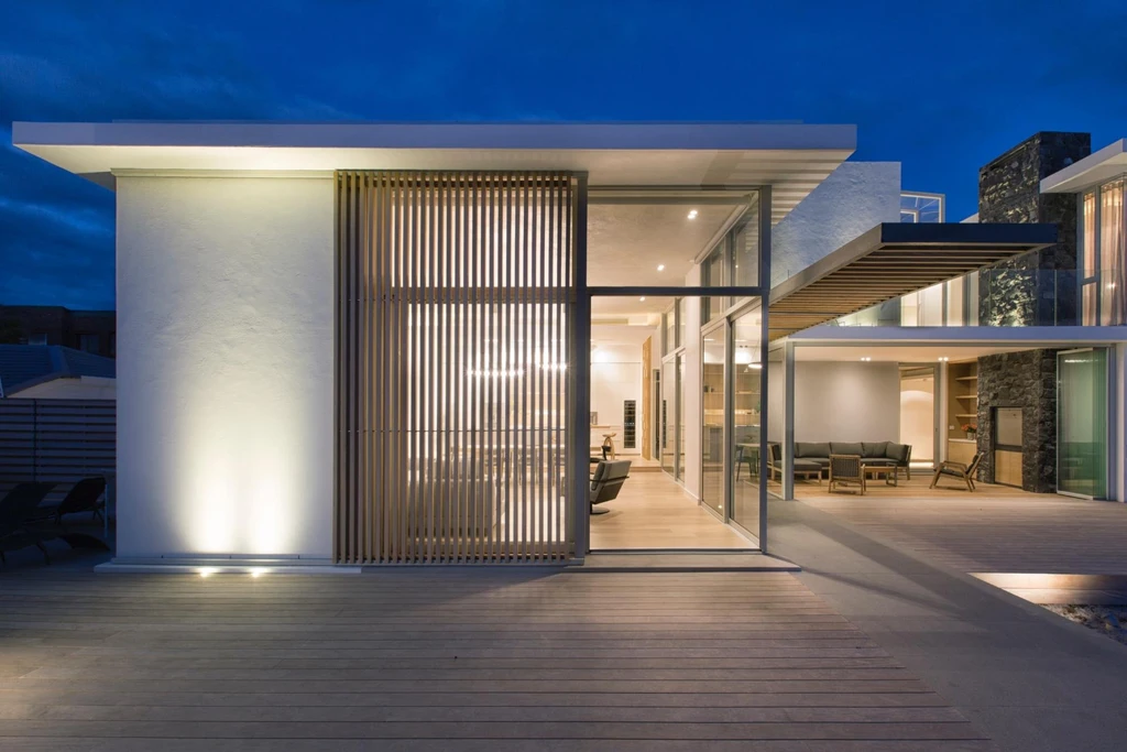 D13 House by GSQUARED Architects Blends Modern Minimalism with Cape Towns Natural Beauty 17