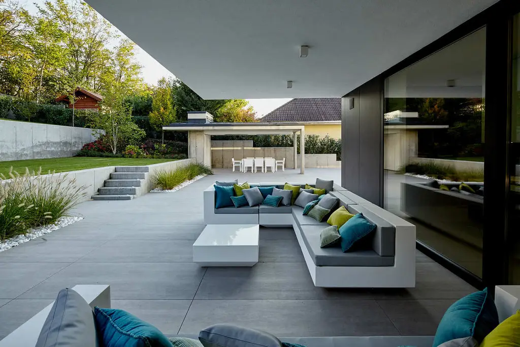 Elevated Serenity: Family House by Benyei Architectural Studio Redefines Modern Luxury in Hungary 10 Elevated Serenity: Family House by Benyei Architectural Studio Redefines Modern Luxury in Hungary