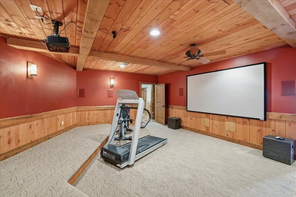 Exquisite 5674 State Highway 167 Wisconsin Log Estate Offers Rustic Elegance for 4 Million 18