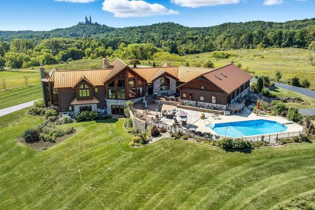Exquisite 5674 State Highway 167 Wisconsin Log Estate Offers Rustic Elegance for 4 Million 21