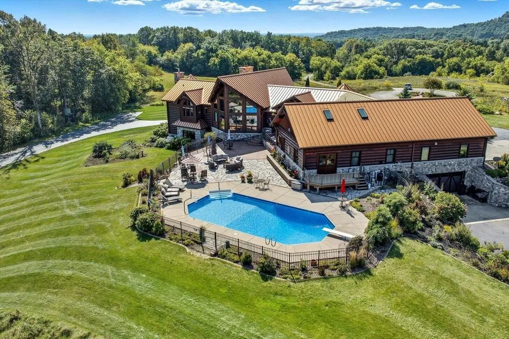 Exquisite 5674 State Highway 167 Wisconsin Log Estate Offers Rustic Elegance for 4 Million 22