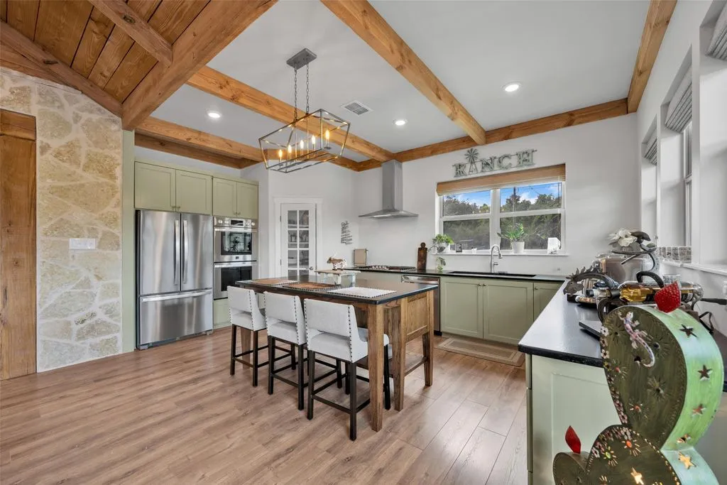 Long Creek Ranch: A Premier Texas Hill Country Estate of Refined Beauty, Listed at $9.675 Million 23 Exquisite Long Creek Ranch at 4658 County Road 163 Showcases Timeless Texas Hill Country Elegance Priced at 9.675 Million 23