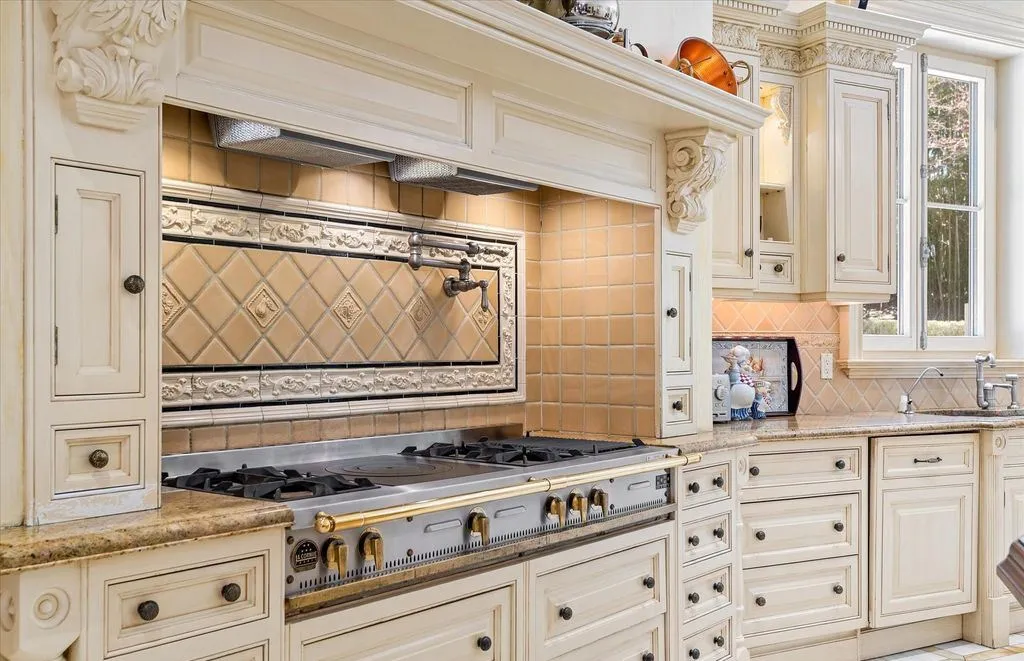 Exquisite Waterview Residence at 0 Kings Point Road Redefines Kings Point Luxury for 12.9 Million 10 1