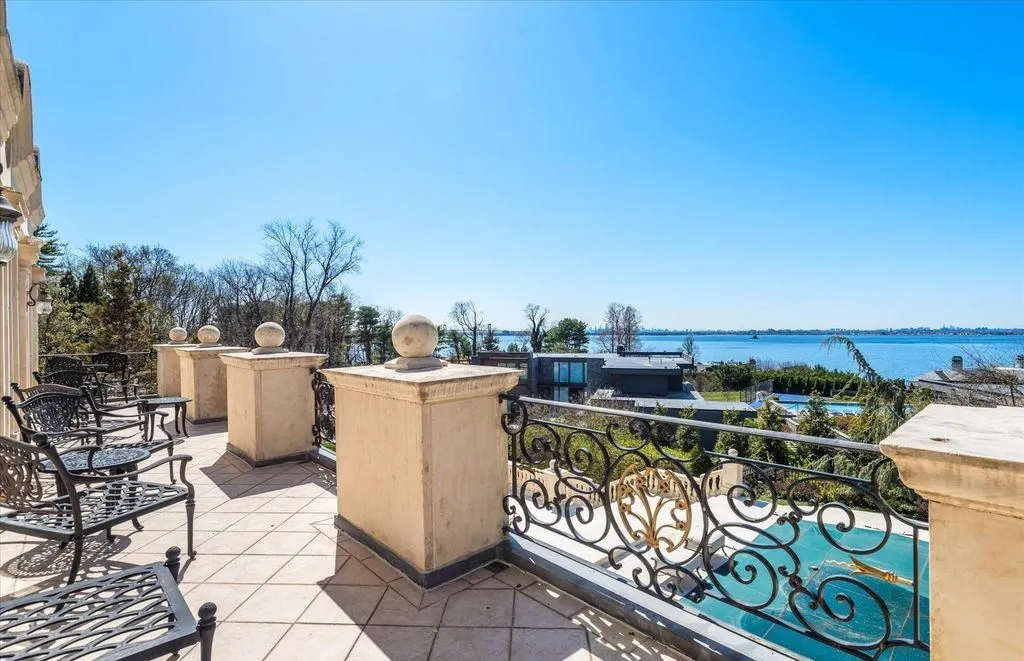 Exquisite Waterview Residence at 0 Kings Point Road Redefines Kings Point Luxury for 12.9 Million 17