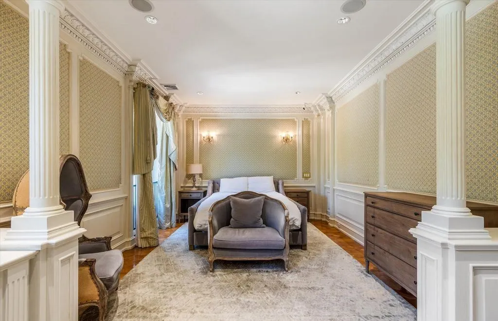 Exquisite Waterview Residence at 0 Kings Point Road Redefines Kings Point Luxury for 12.9 Million 19