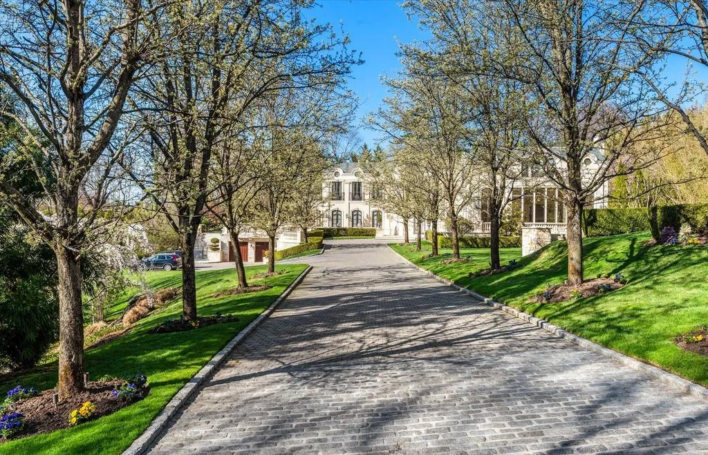 Exquisite Waterview Residence at 0 Kings Point Road Redefines Kings Point Luxury for 12.9 Million 2