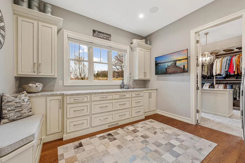 Extraordinary 189 Acre Estate at 4026 Union Lake Trl Showcases Minnesotas Natural Beauty for 6.5 Million 11