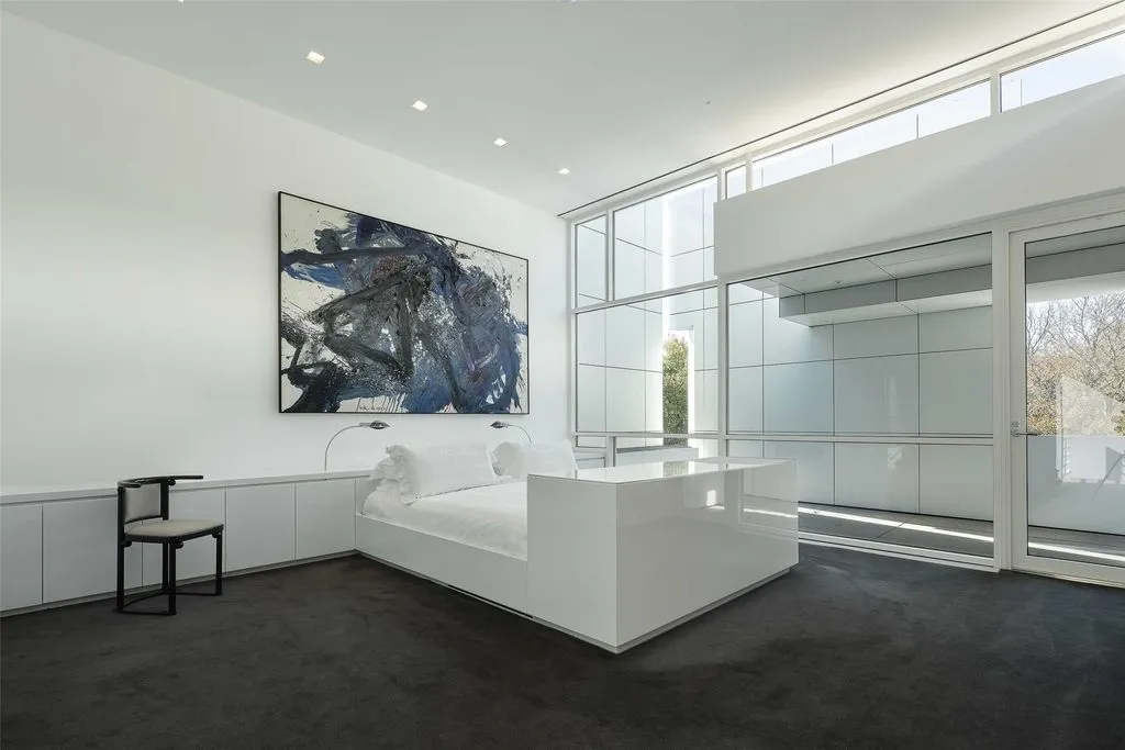 A Work of Art: Richard Meier’s Rachofsky House in Texas Offered at $23 Million 22 Extraordinary 8605 Preston Rd Estate by Richard Meier Offered at 23 Million 17