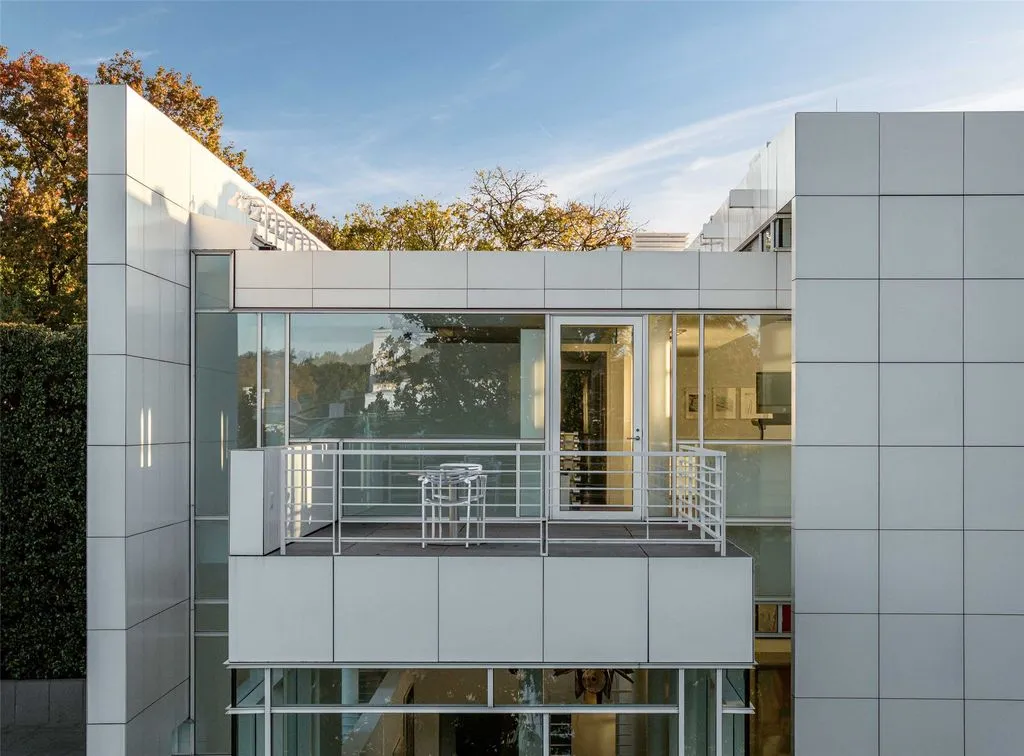 A Work of Art: Richard Meier’s Rachofsky House in Texas Offered at $23 Million 7 Extraordinary 8605 Preston Rd Estate by Richard Meier Offered at 23 Million 20