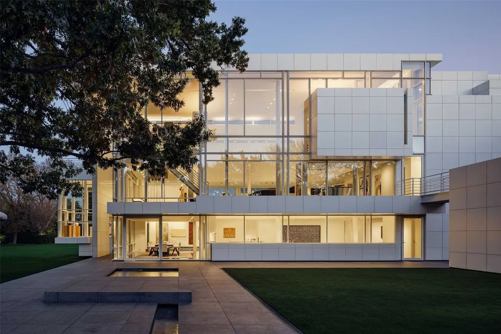 A Work of Art: Richard Meier’s Rachofsky House in Texas Offered at $23 Million 34 Extraordinary 8605 Preston Rd Estate by Richard Meier Offered at 23 Million 27