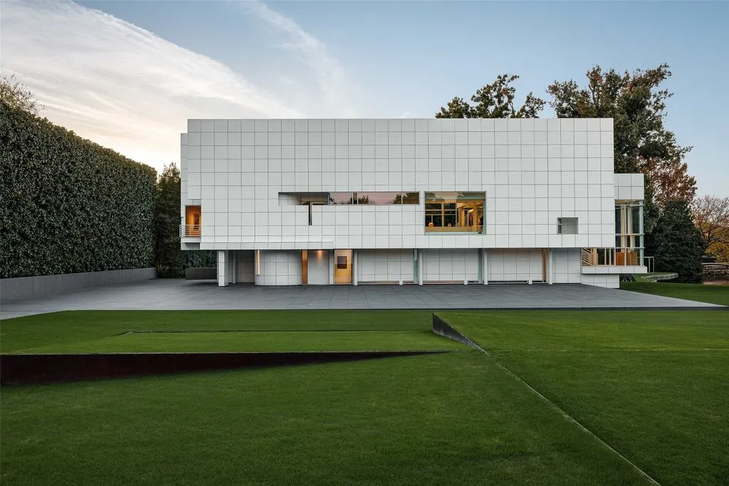 A Work of Art: Richard Meier’s Rachofsky House in Texas Offered at $23 Million 8 Extraordinary 8605 Preston Rd Estate by Richard Meier Offered at 23 Million 3