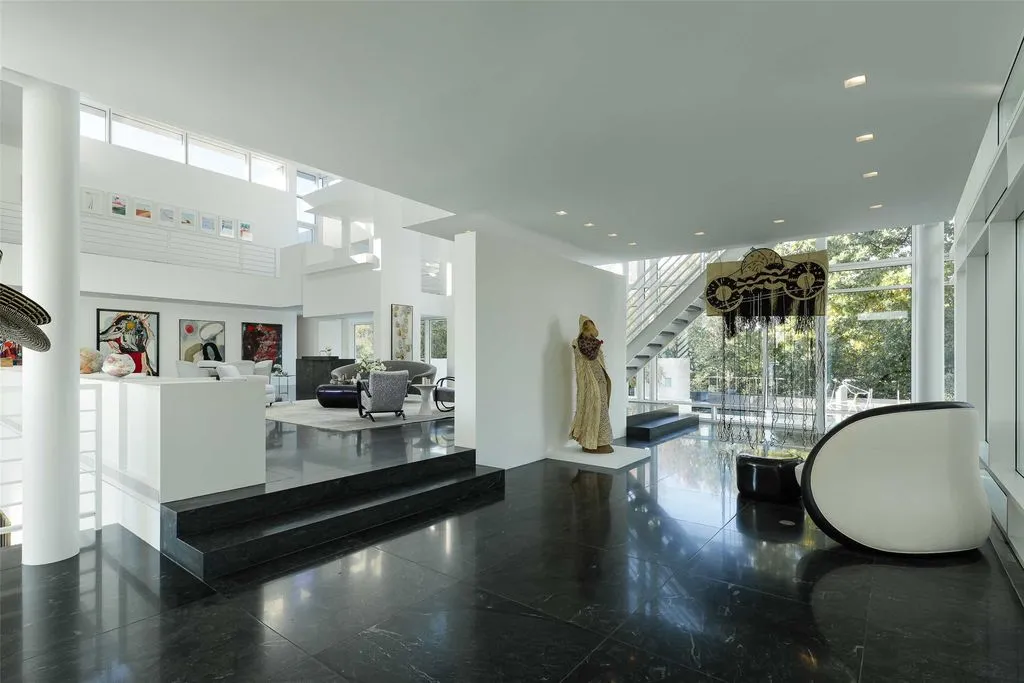 A Work of Art: Richard Meier’s Rachofsky House in Texas Offered at $23 Million 14 Extraordinary 8605 Preston Rd Estate by Richard Meier Offered at 23 Million 9