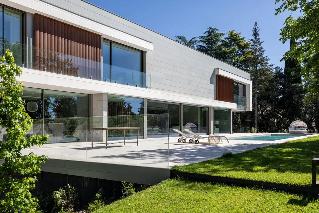 House VHC by FH2L Arquitectos, A Sculpted Sanctuary of Light, Landscape, and Contemporary Elegance 8 House VHC by FH2L Arquitectos, A Sculpted Sanctuary of Light, Landscape, and Contemporary Elegance