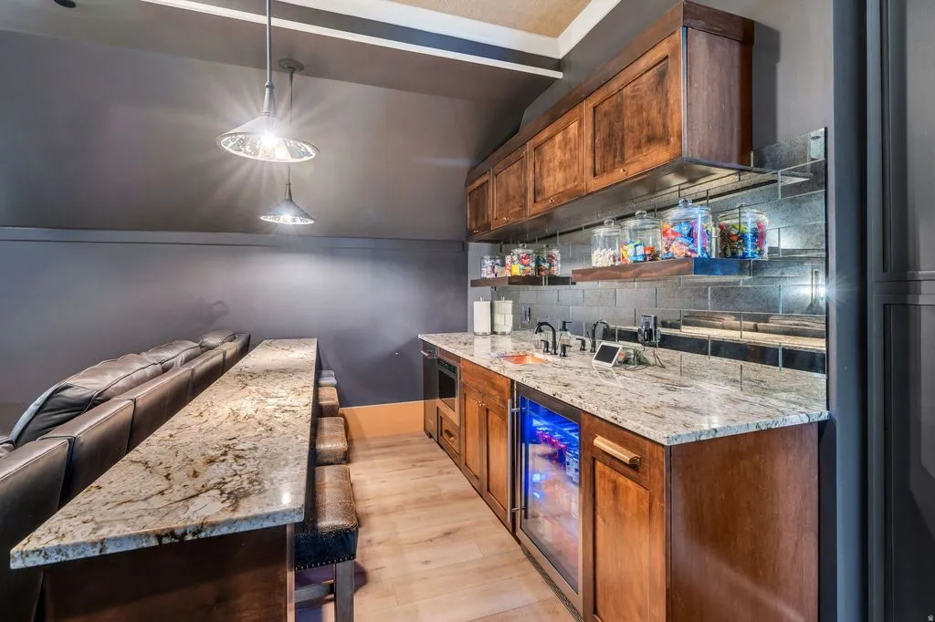 Luxury Living at 5272 S River Dr Extraordinary 11.9M Custom Estate in Spanish Fork Utah 19