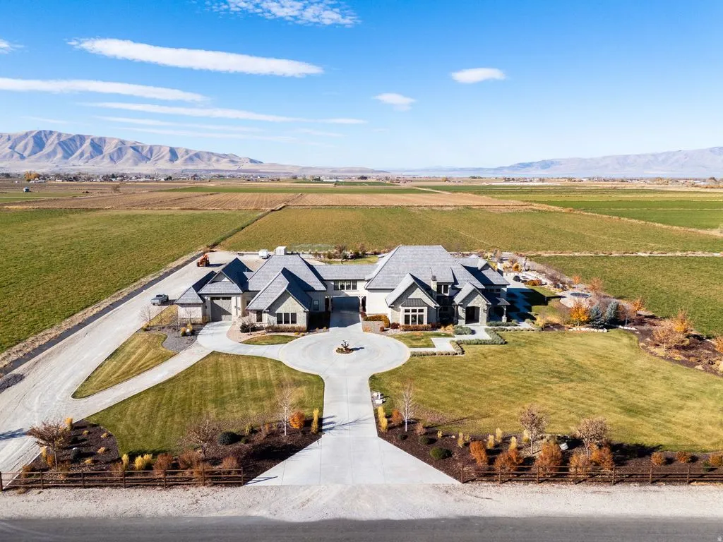 Luxury Living at 5272 S River Dr Extraordinary 11.9M Custom Estate in Spanish Fork Utah 2