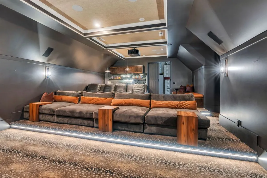 Luxury Living at 5272 S River Dr Extraordinary 11.9M Custom Estate in Spanish Fork Utah 20