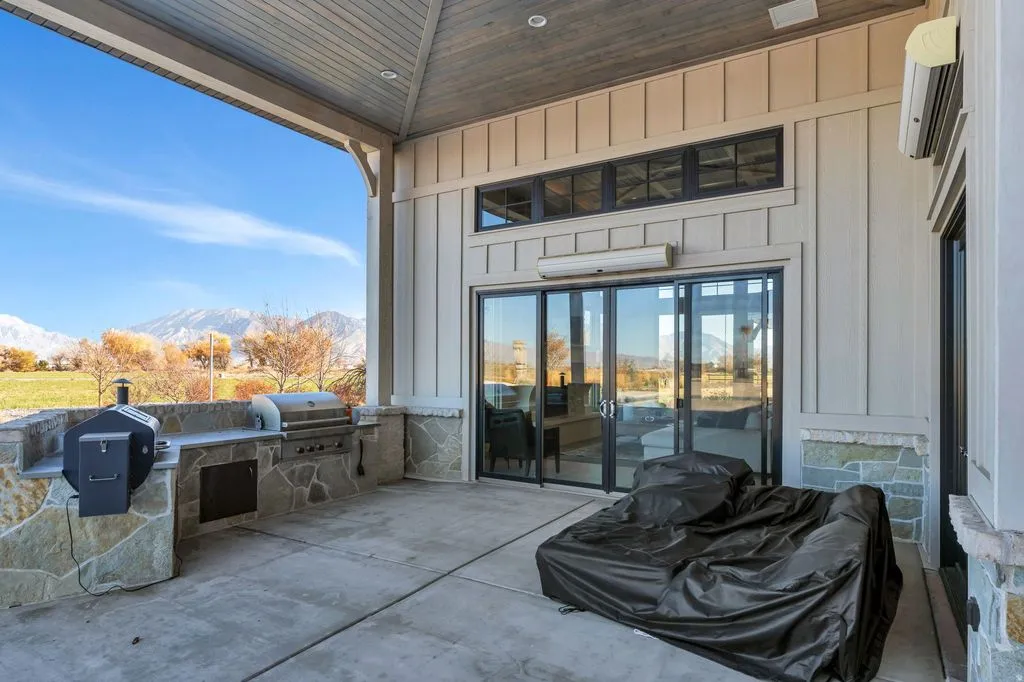 Luxury Living at 5272 S River Dr Extraordinary 11.9M Custom Estate in Spanish Fork Utah 25