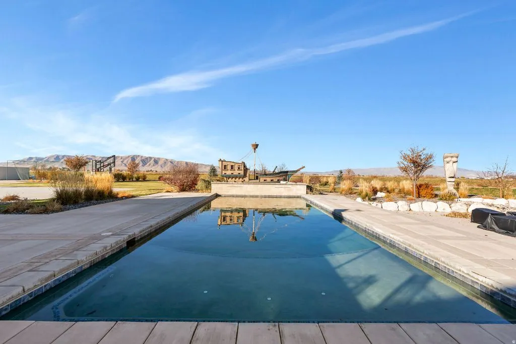 Luxury Living at 5272 S River Dr Extraordinary 11.9M Custom Estate in Spanish Fork Utah 29