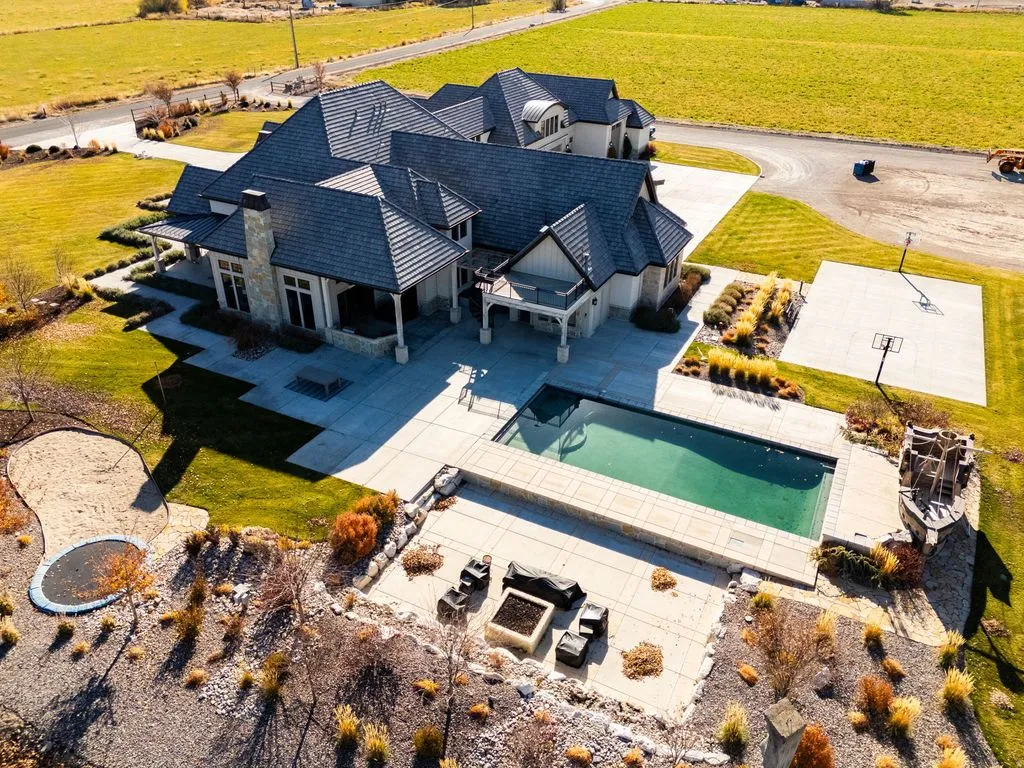 Luxury Living at 5272 S River Dr Extraordinary 11.9M Custom Estate in Spanish Fork Utah 36