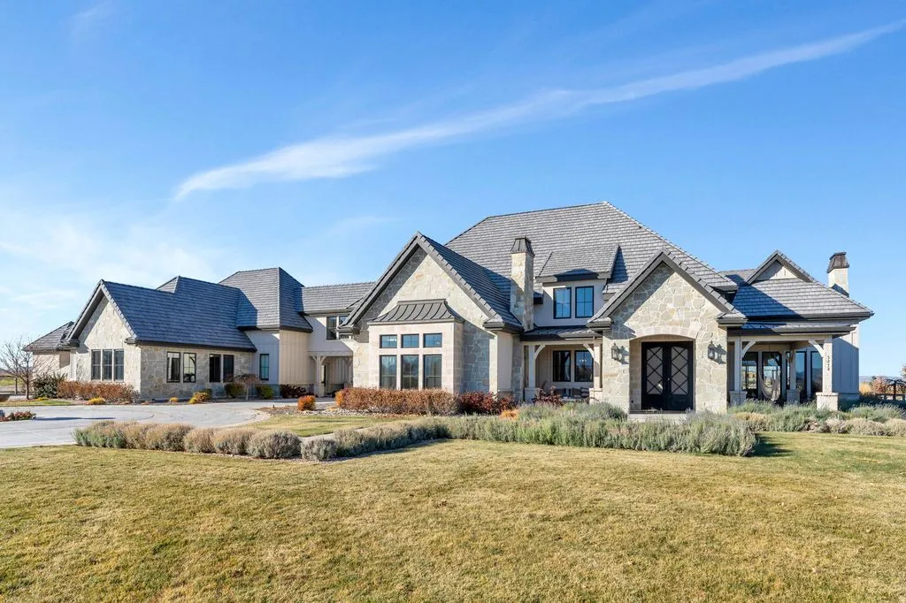 Luxury Living at 5272 S River Dr Extraordinary 11.9M Custom Estate in Spanish Fork Utah 5