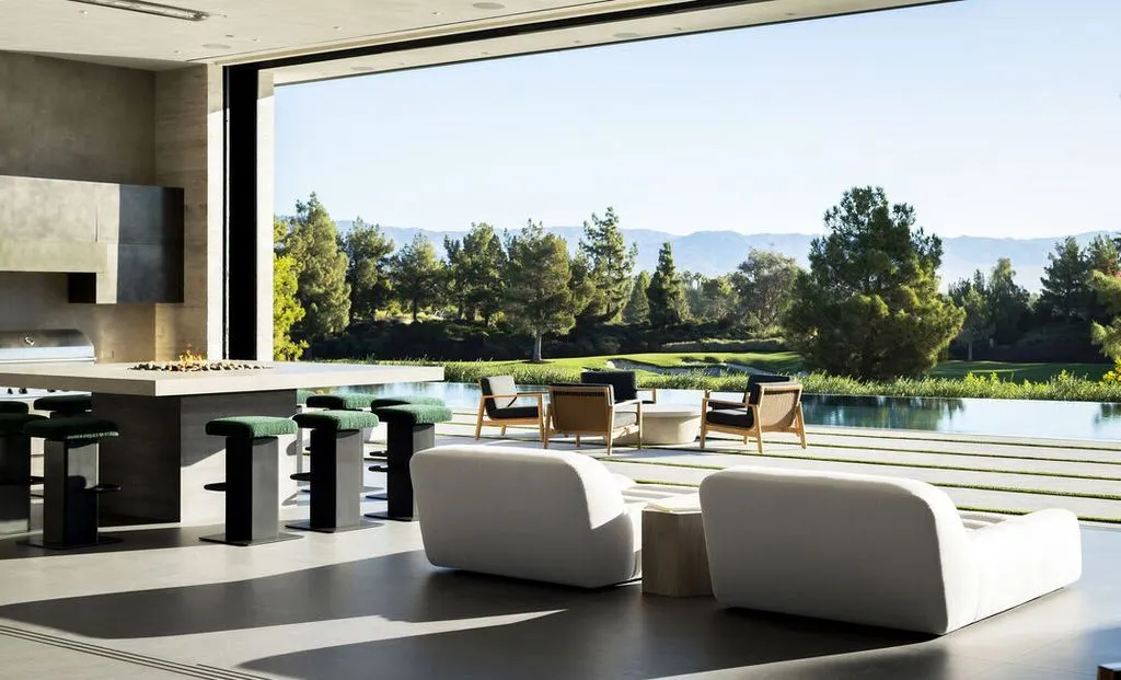 Magnificent California Retreat at 53370 Ross Ave Elevates Madisons Trophy Estate to New Heights of Luxury 15