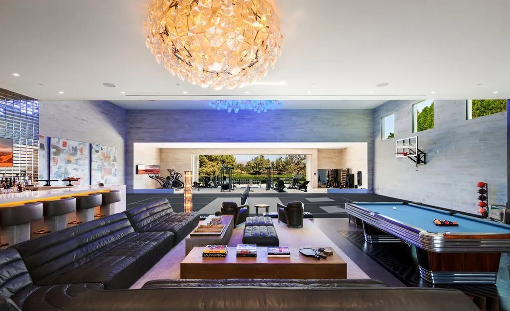 Magnificent California Retreat at 53370 Ross Ave Elevates Madisons Trophy Estate to New Heights of Luxury 20