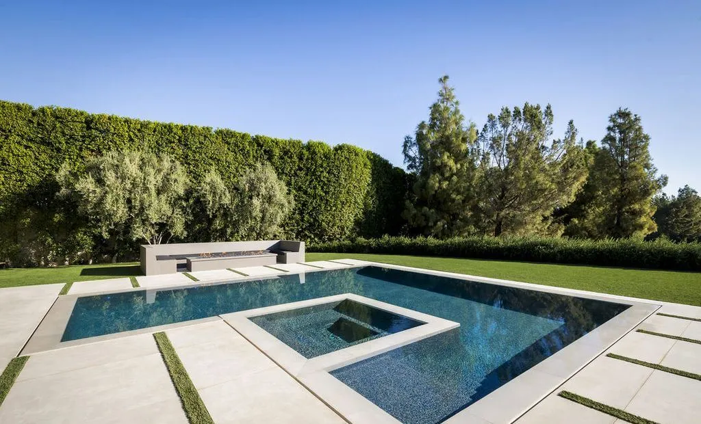 Magnificent California Retreat at 53370 Ross Ave Elevates Madisons Trophy Estate to New Heights of Luxury 27