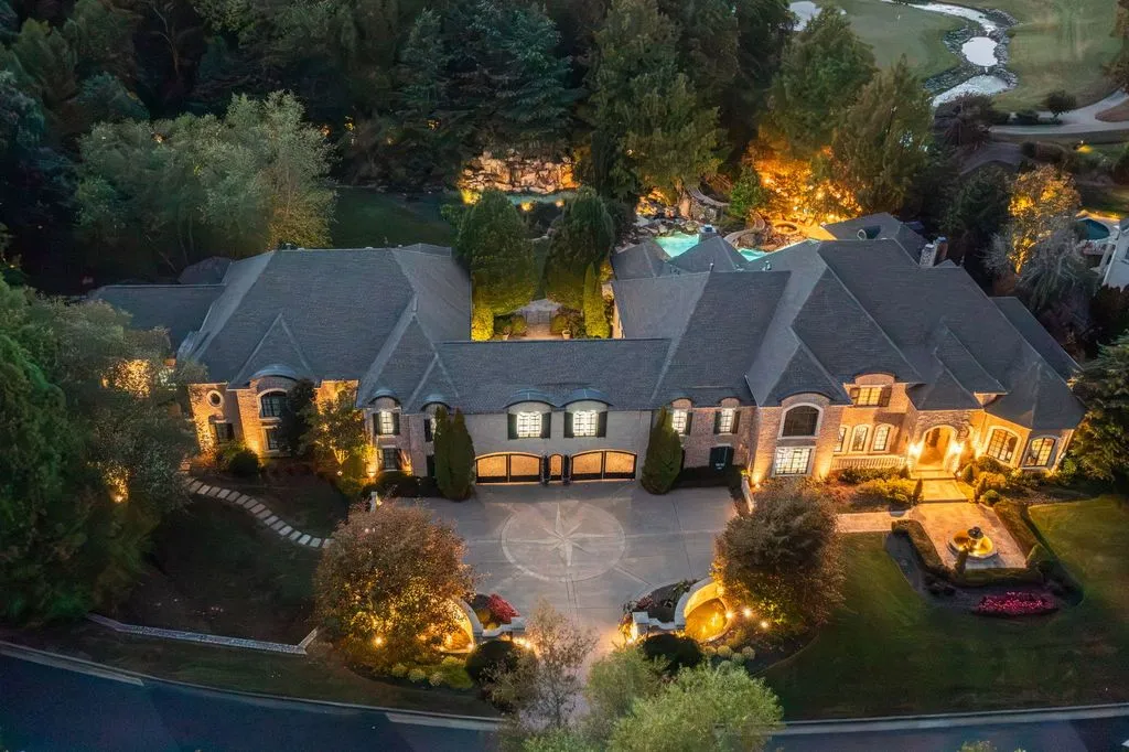 Magnificent Estate at 55 Governors Way Blends Spacious Design with Cozy Sophistication Listed at 6799999 1