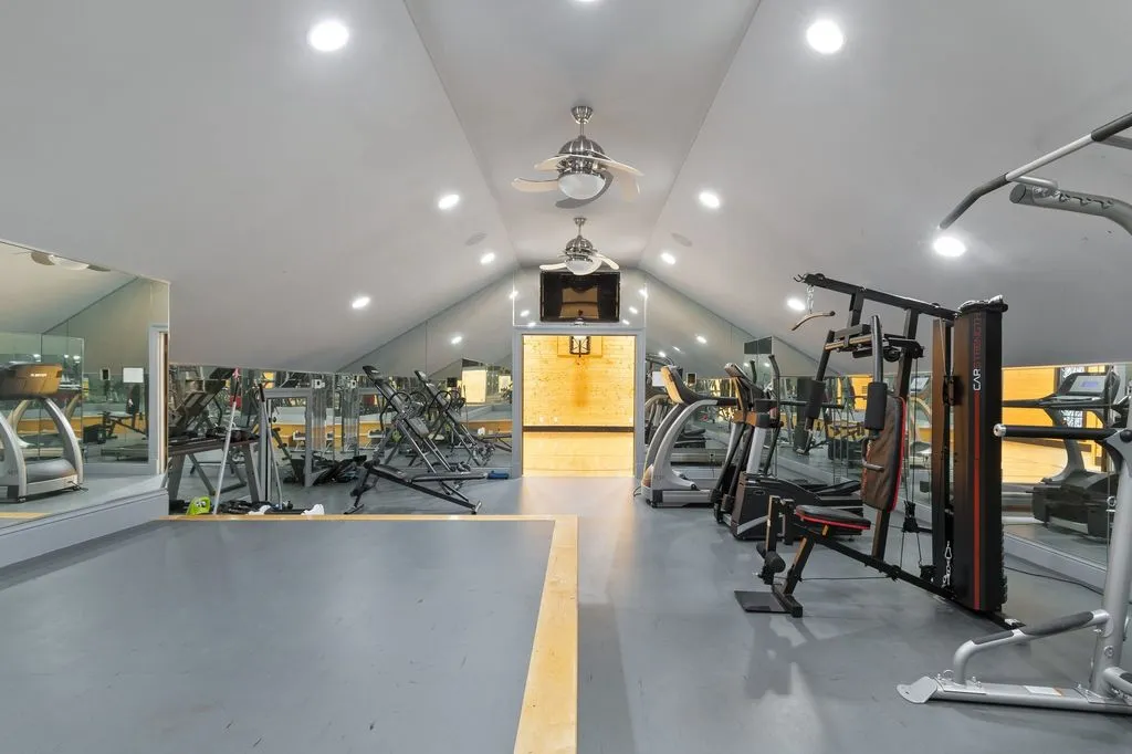 Magnificent Estate at 55 Governors Way Blends Spacious Design with Cozy Sophistication Listed at 6799999 18