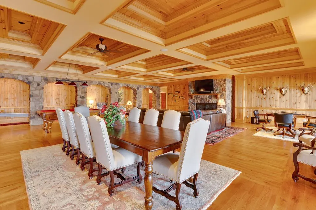 Magnificent Lakefront Retreat at 6432 Cobble Ln Lists for 4375000 in Tennessee 13