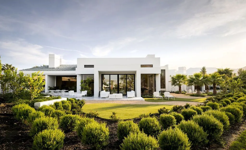 Spectacular 16.5 Million Estate at 74300 Quail Lakes Dr Defines Californias Timeless Elegance and Refined Modern Living 21