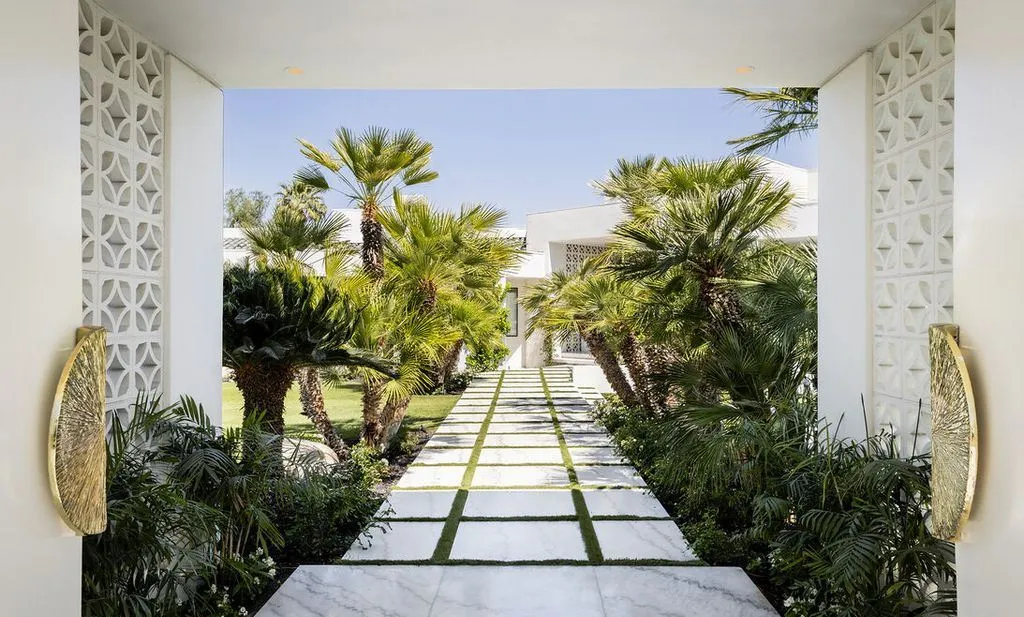 Spectacular 16.5 Million Estate at 74300 Quail Lakes Dr Defines Californias Timeless Elegance and Refined Modern Living 3