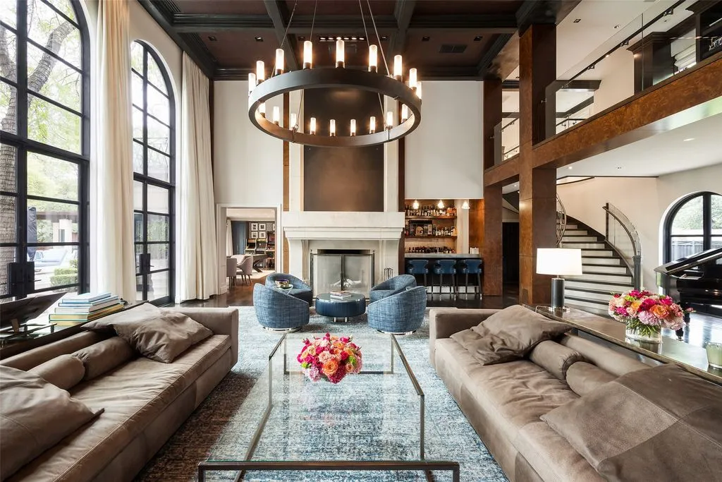 A Texas Icon: Sebastian Construction Group Crafts a $35 Million Masterpiece of Privacy and Luxury Living 19 Spectacular 35 Million Estate at 6601 Hunters Glen Rd Showcases Sebastian Construction Groups Vision of Privacy and Timeless Elegance 12