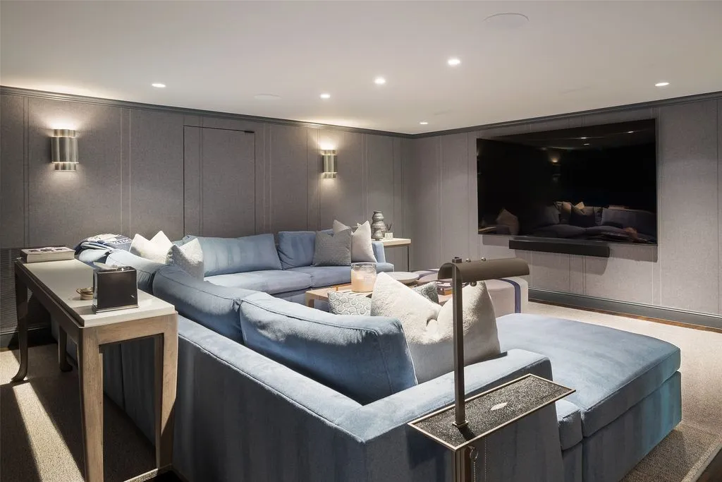 A Texas Icon: Sebastian Construction Group Crafts a $35 Million Masterpiece of Privacy and Luxury Living 25 Spectacular 35 Million Estate at 6601 Hunters Glen Rd Showcases Sebastian Construction Groups Vision of Privacy and Timeless Elegance 18