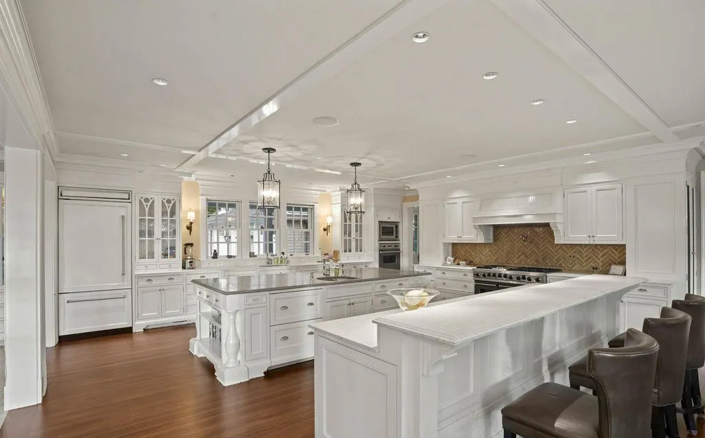 Stunning 7506 Lhirondelle Club Rd Residence by Patrick Sutton and Winchester Construction Lists for 4.85 Million 14