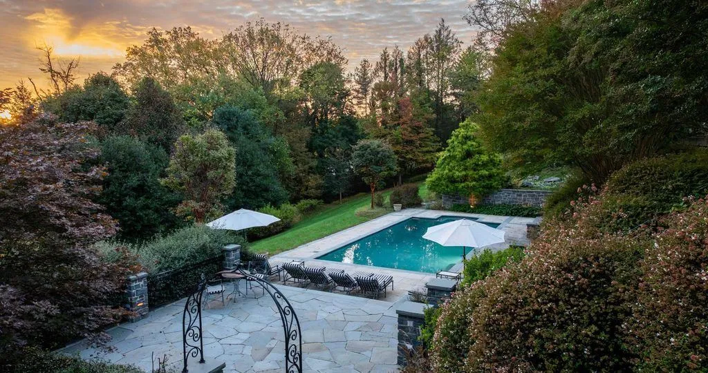 Stunning 7506 Lhirondelle Club Rd Residence by Patrick Sutton and Winchester Construction Lists for 4.85 Million 2