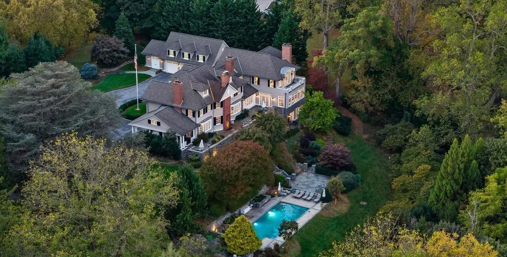 Stunning 7506 Lhirondelle Club Rd Residence by Patrick Sutton and Winchester Construction Lists for 4.85 Million 4