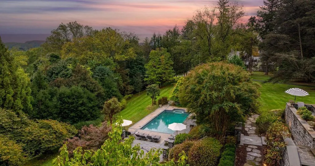 Stunning 7506 Lhirondelle Club Rd Residence by Patrick Sutton and Winchester Construction Lists for 4.85 Million 5