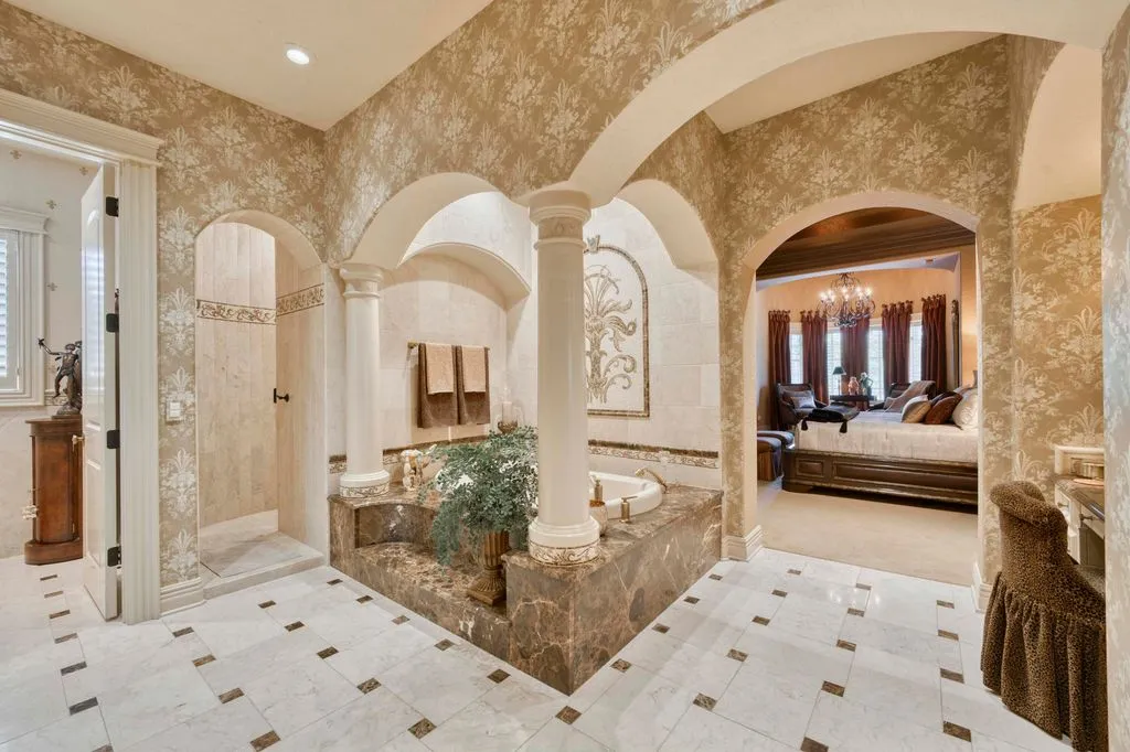 Stunning Luxury Retreat at 1100 Lakewood Drive Crafted for Elegance ...