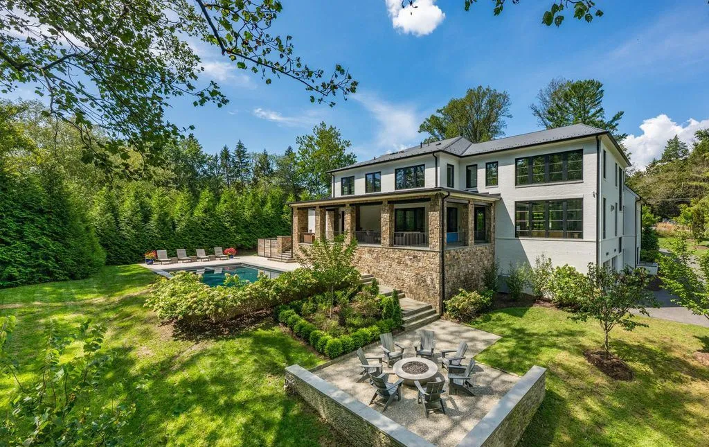 A $9,499,000 Virginia Sanctuary Offering Supreme Privacy and Peaceful Surroundings 7 1011 Langley Hill Dr A Spectacular Virginia Sanctuary Delivering Unrivaled Seclusion and Serenity at 9499000 3