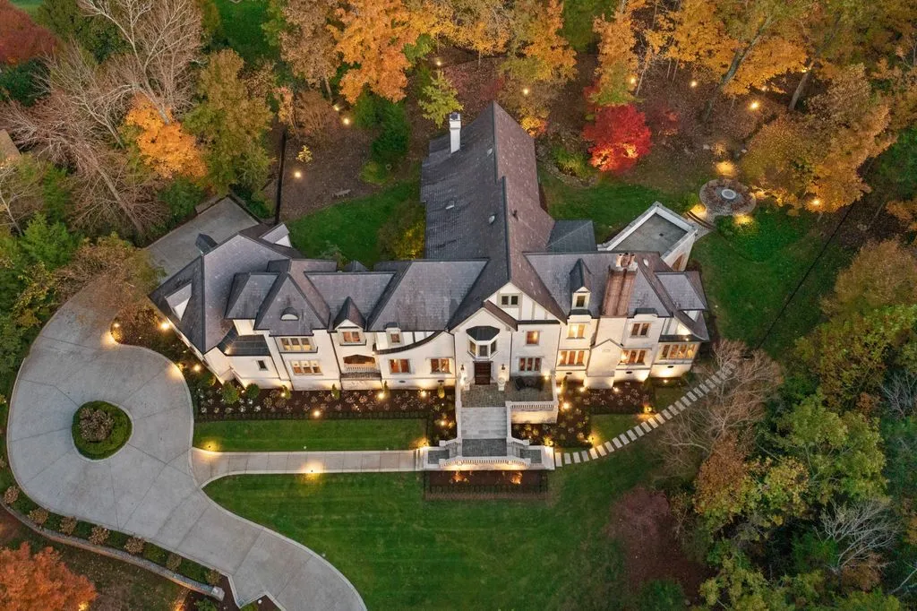 This Exquisite Tudor Estate in Tennessee Asking $6.25 Million 18 1033 Vaughn Crest Dr Showcases a Magnificent Custom Built Tudor Estate Defined by Timeless Elegance 4