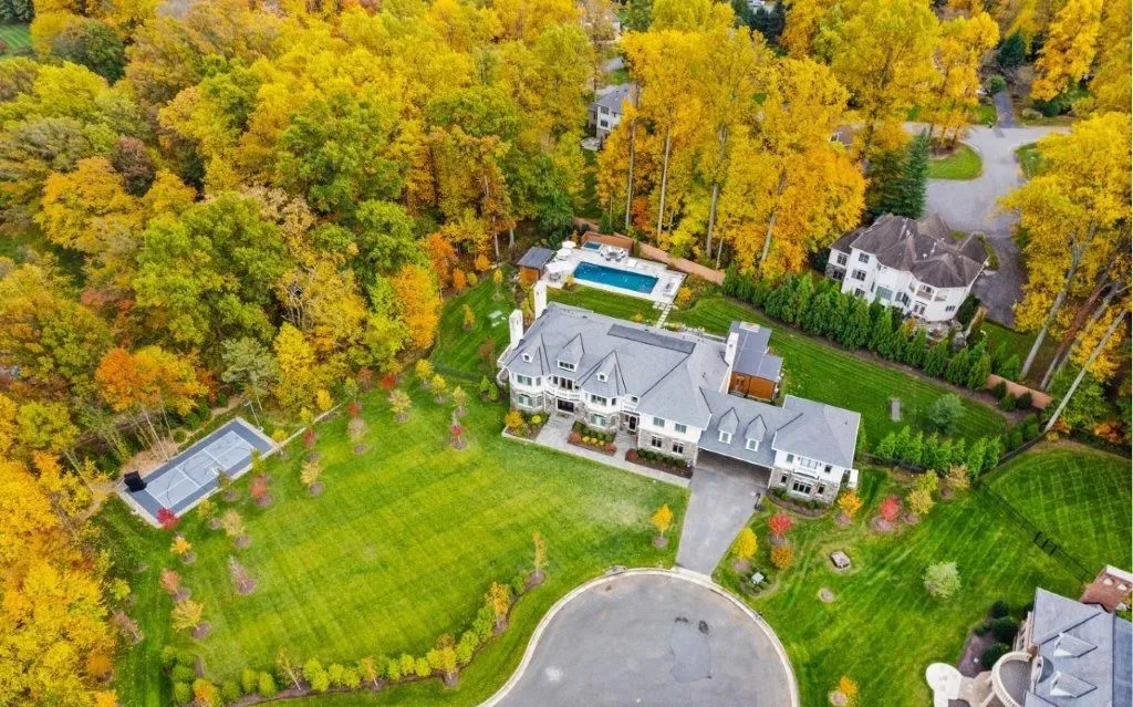 Stunning 2-Acre Virginia Estate Offering Exceptional Beauty for $6.79 Million 33 1039 Aziza Ct Stunning Virginia Estate on 2 Landscaped Acres Asking 6.79 Million 28
