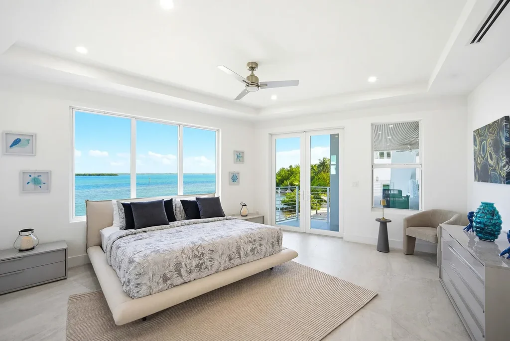 An $11 Million Extraordinary Waterfront Fortress Elevating Modern Luxury in Summerland Key 14 1041 Buttonwood Dr A Monument of Modern Waterfront Luxury in Summerland Key 4