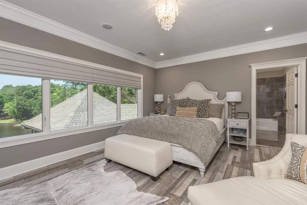 Georgia Lakefront Gem with Panoramic Views and Privacy for $4.49 Million 20 1151 Oconee Way Panoramic Lakefront Luxury in Georgia 16